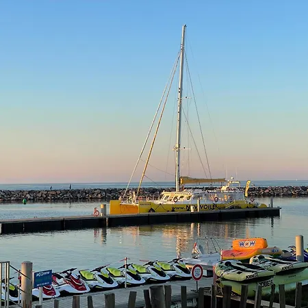 Enormous Charm T2 Historic Center Laundry Fiber