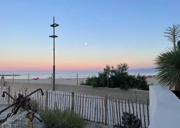 Enormous Charm T2 Historic Center Laundry Fiber